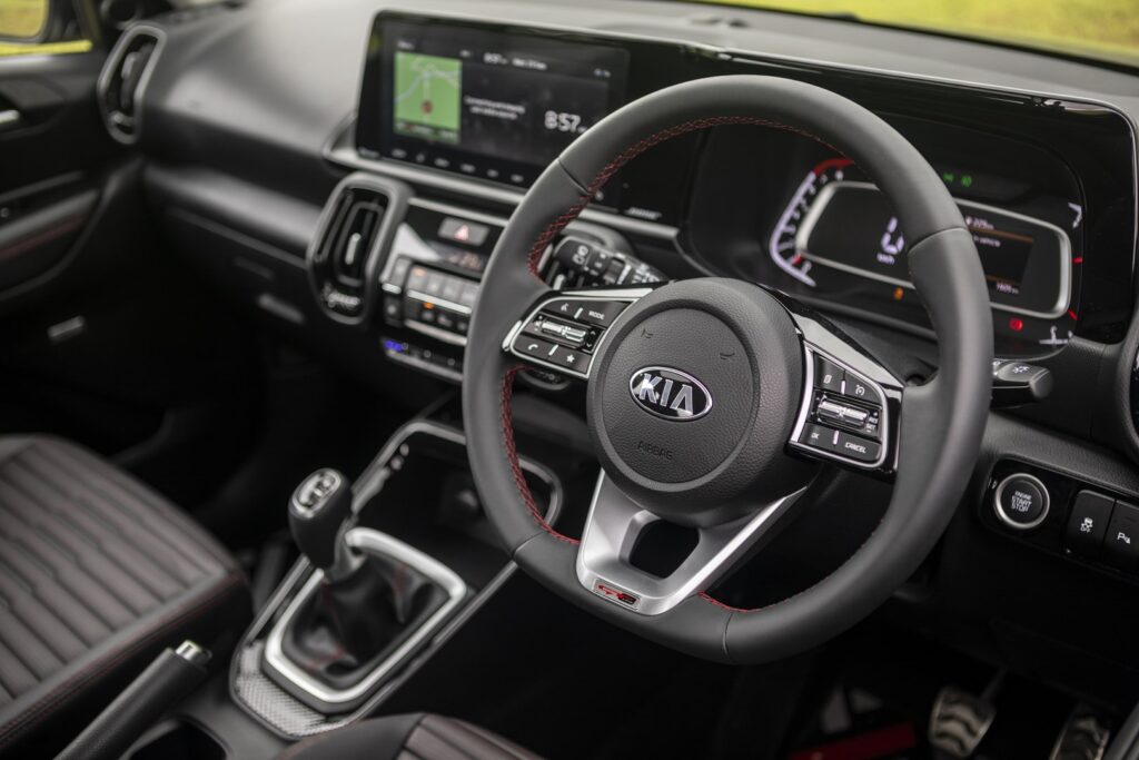 kia-sonet-1
